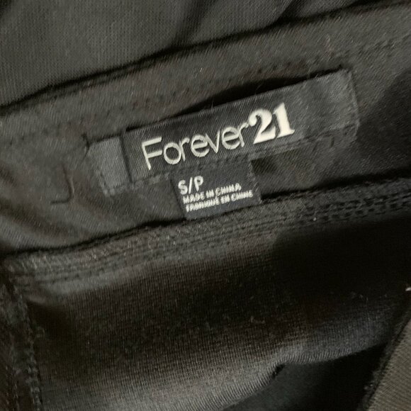 forever 21 halter top - Picture 3 of 3